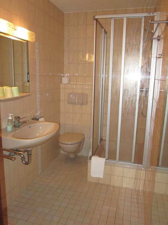 Hotel Garni Weisses Ross Stolberg i. Harz 객실 사진