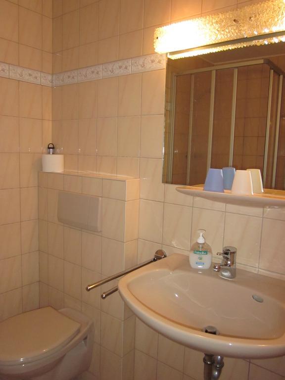 Hotel Garni Weisses Ross Stolberg i. Harz 객실 사진