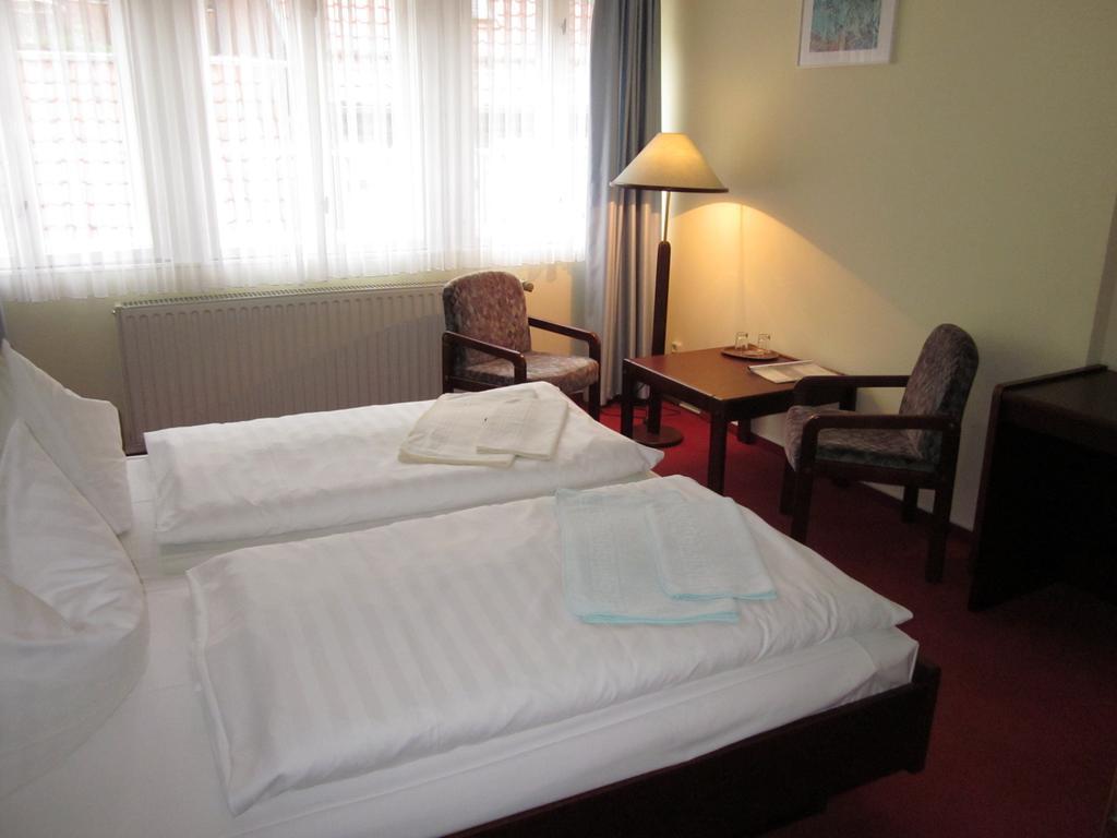 Hotel Garni Weisses Ross Stolberg i. Harz 객실 사진